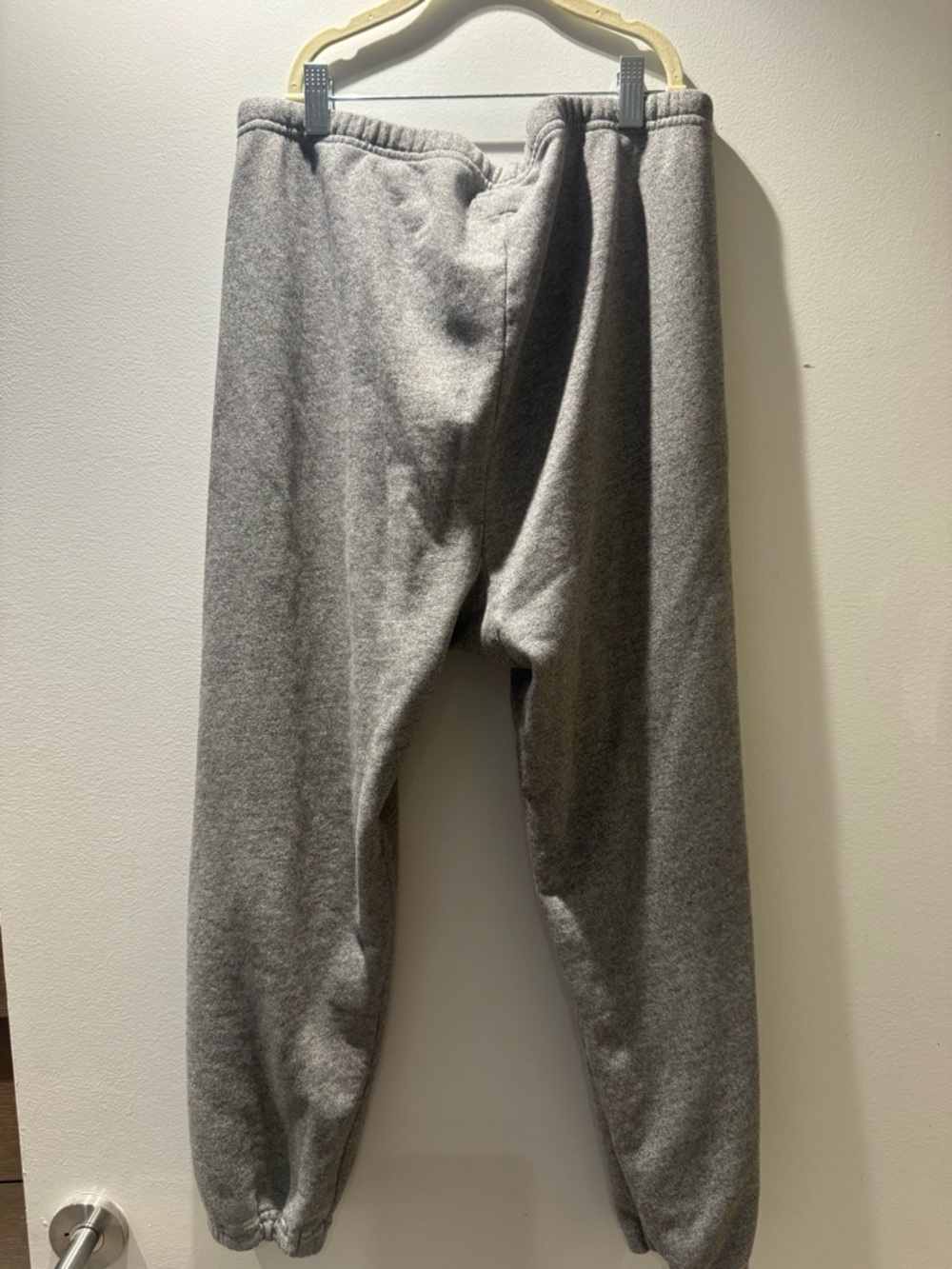 THE GREAT. Women’s Gray Fleece Sweatpants - Picture 2 of 3